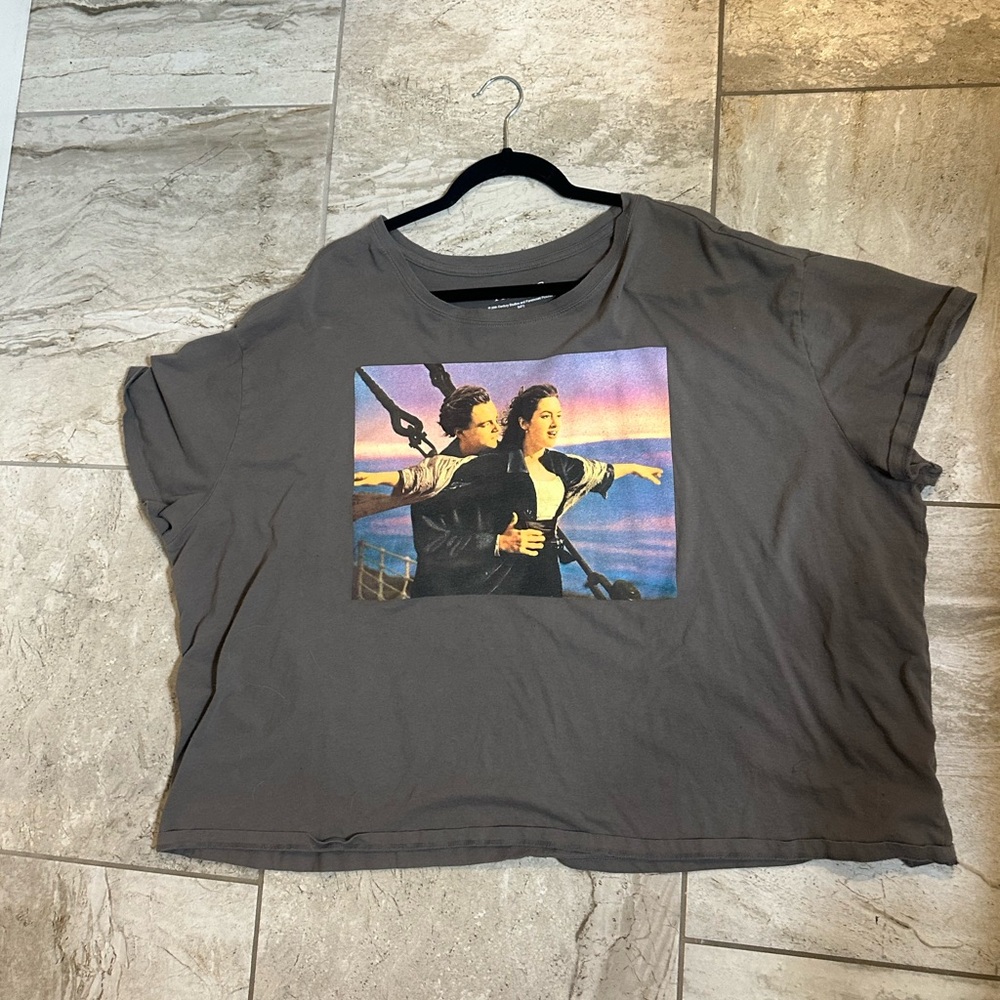 Women’s Titanic Tee